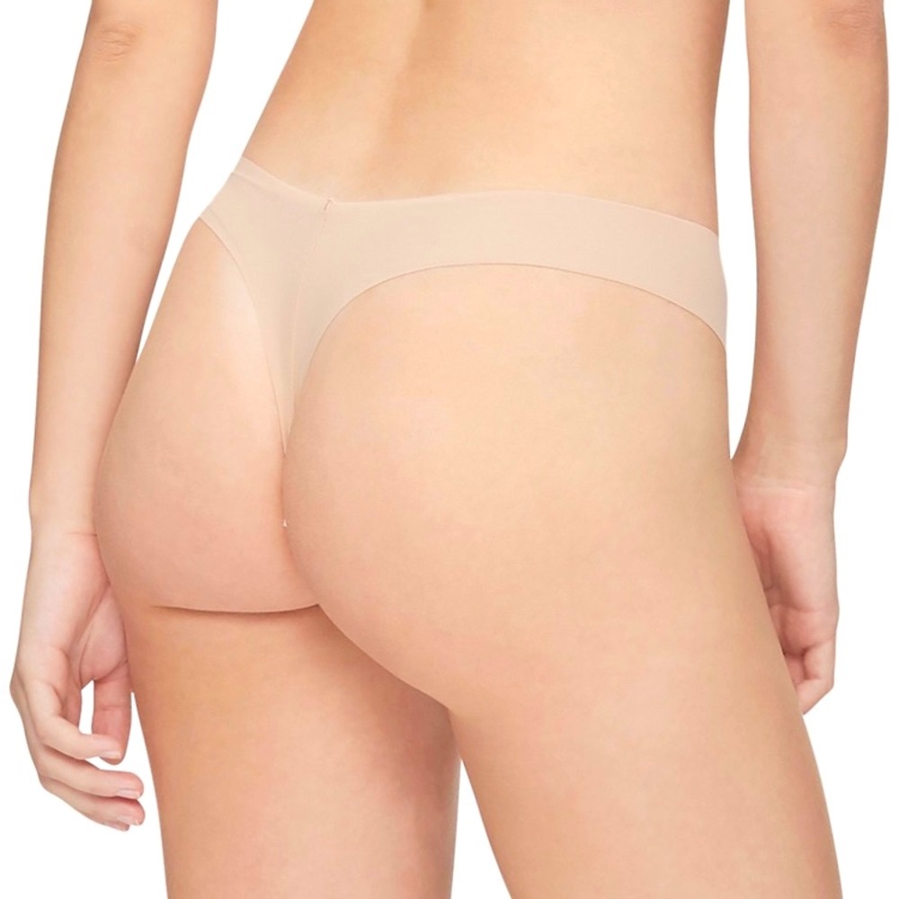 Calvin Klein Invisibles thong panty - Small NWT